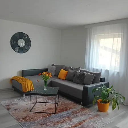 Apartment Ferienwohnung *